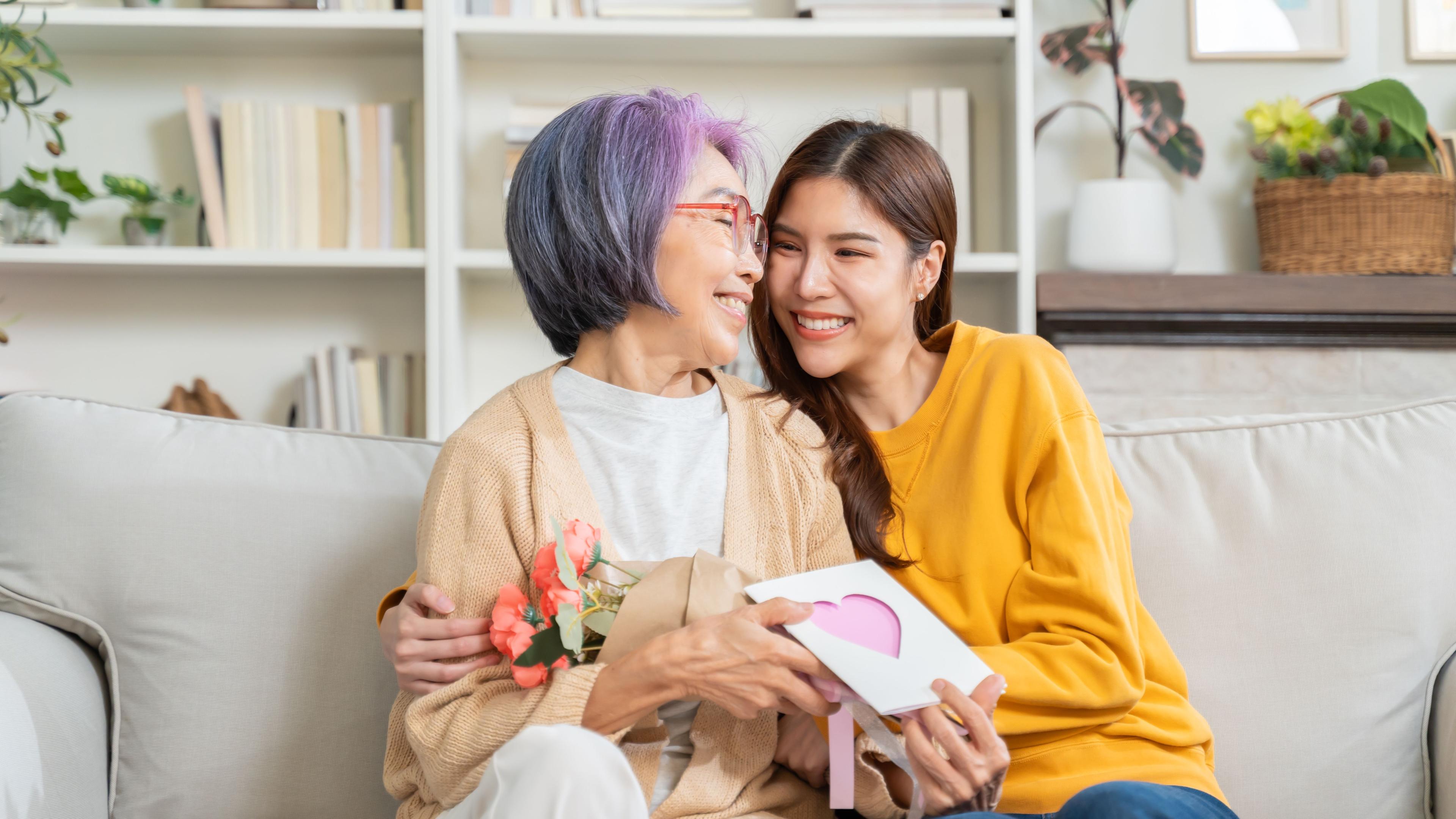 mother and daughter talking about eye health