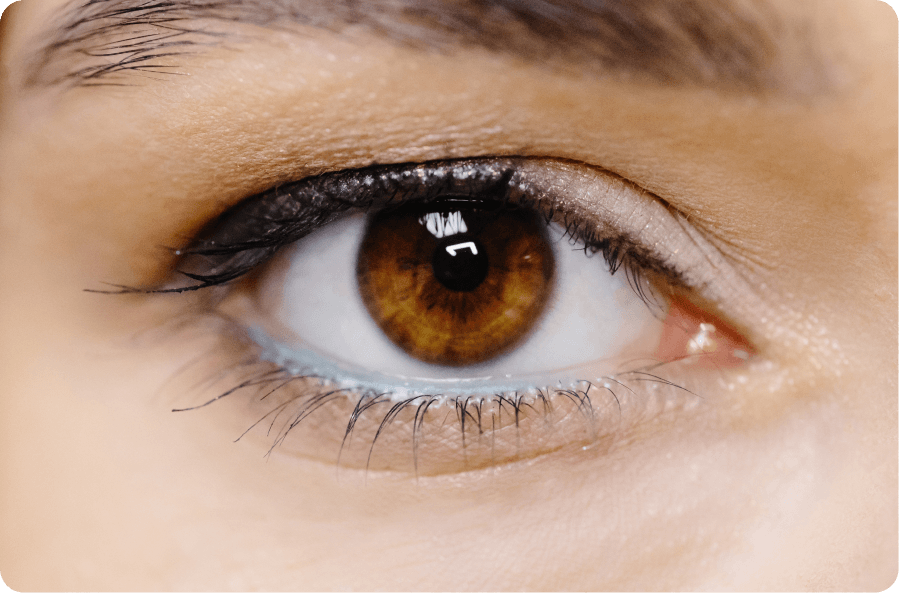 human eye anatomy close-up for refractive errors