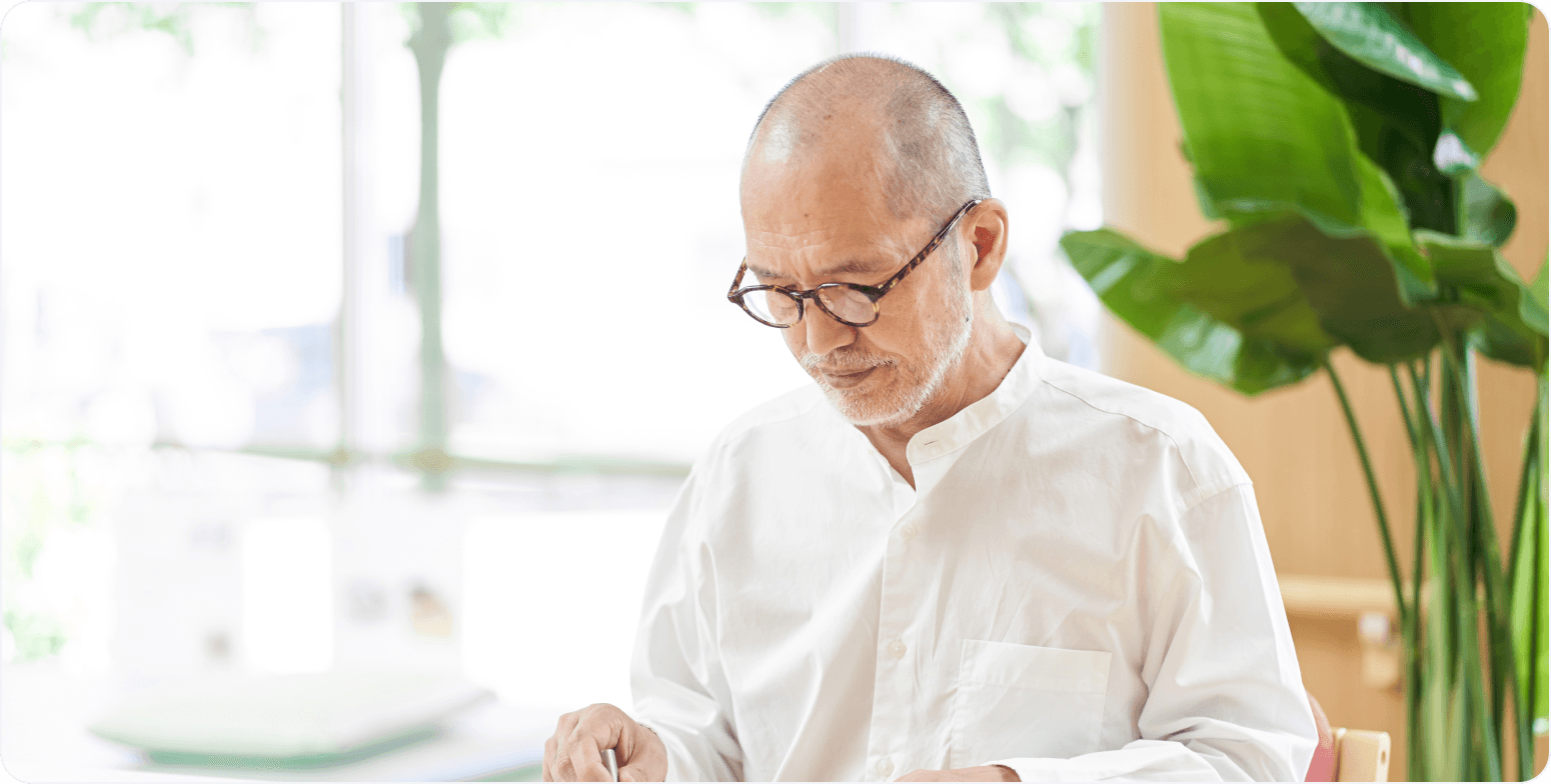 What Causes Cataracts?